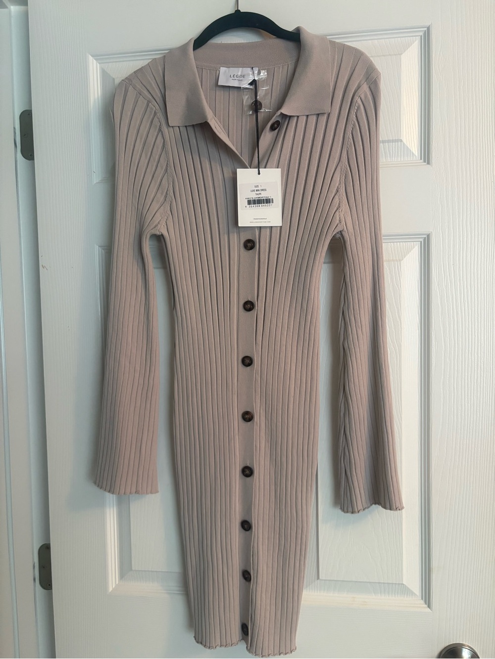 Loboe Mini knit dress- Size 1- Lux Mini dress- Ecru NWT